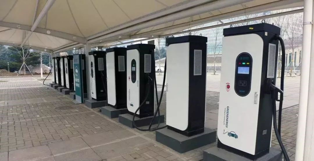 甄選汽車充電樁廠家，品質(zhì)保障愛車充電無憂